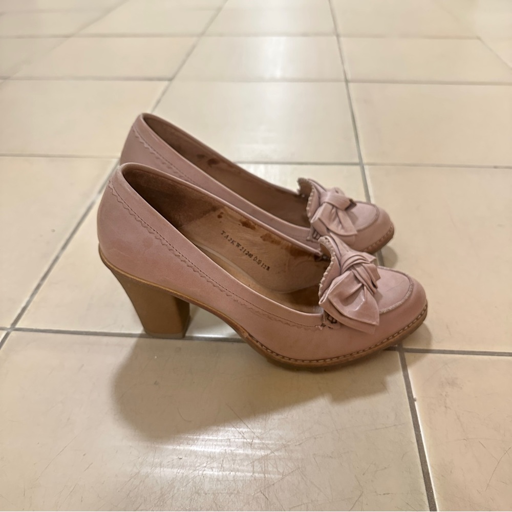 Pink bow heels / SIZE 7.5 /